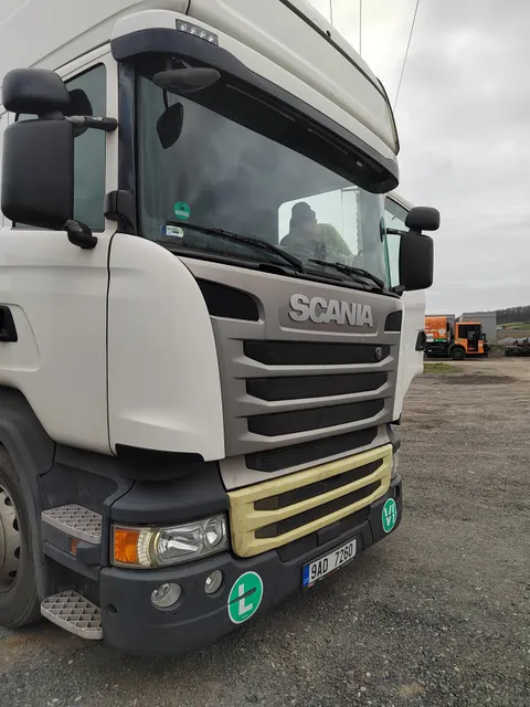 Tahač SCANIA R450 (2015) — pronájem